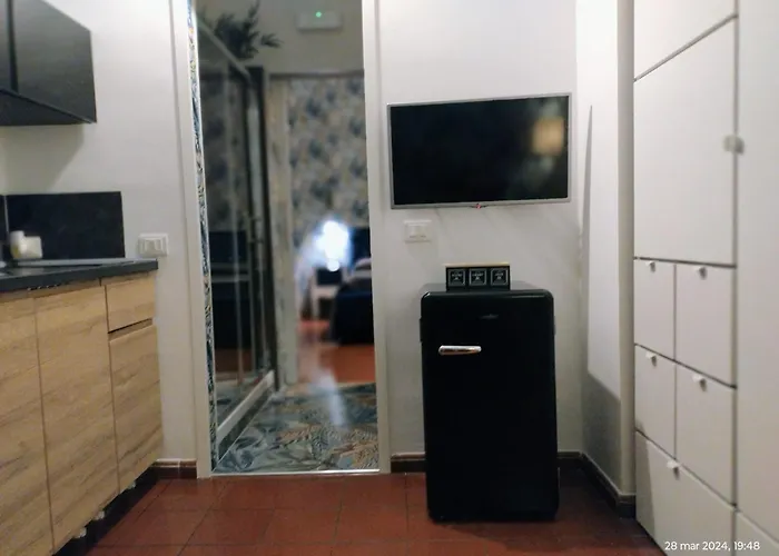 Holding House -Close Train Station And Port Salerno